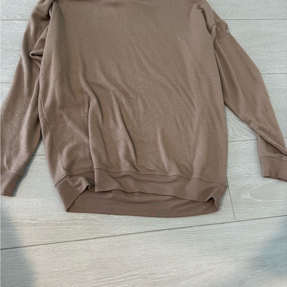 Alo yoga Soho pullover, color is toasted almond size small